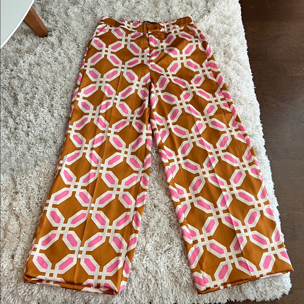 Zara Set - Picture 5 of 9